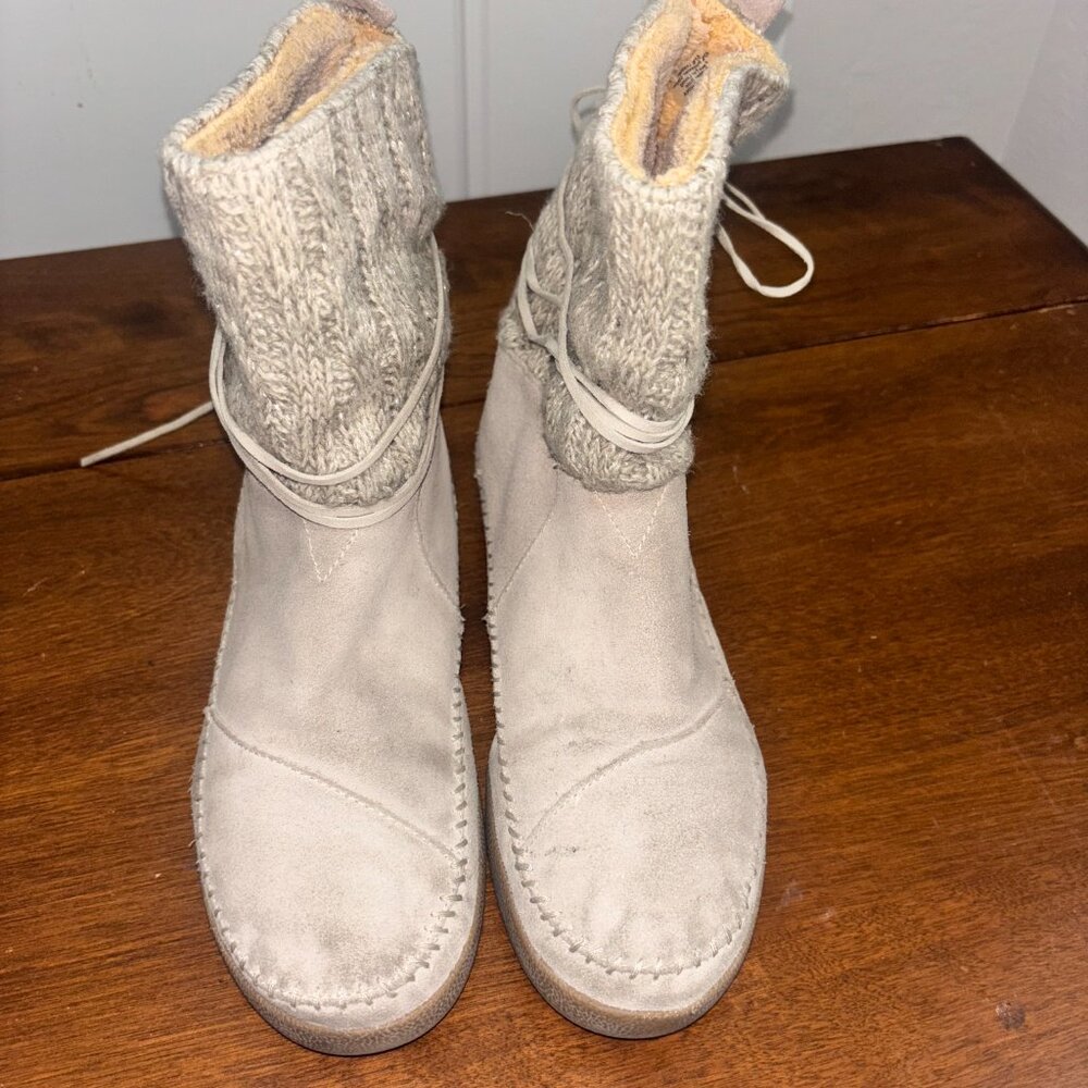 Toms Nepal Boot Sz W 8.5 Suede Women